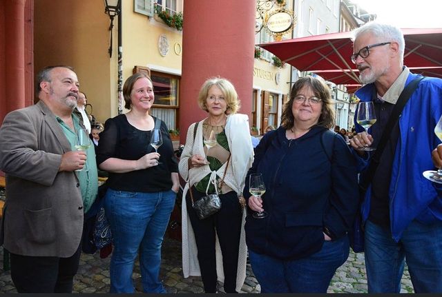 Besuch der Freiburger Weinsommer auf dem Münsterplatz
